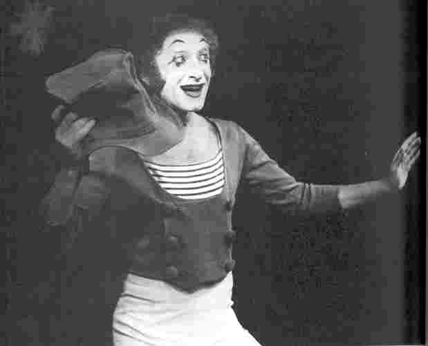 Marcel Marceau as Bip