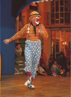 Clown Bluey performs on stage in São Miguel, Azores